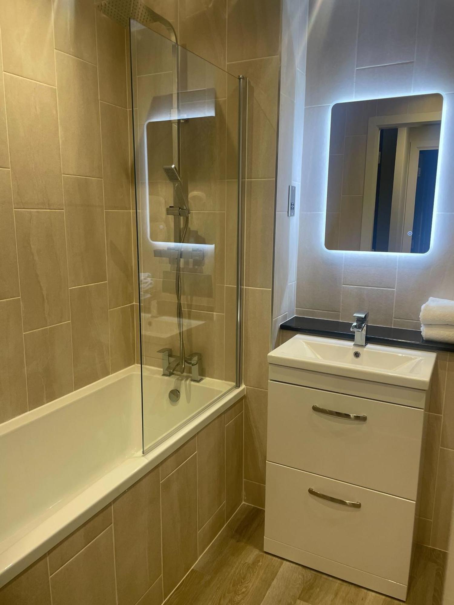 Luxurious 1 Bed - View Apartment Liverpool