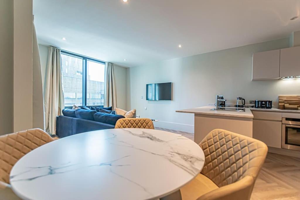 Luxurious 1 Bed - View Apartamento